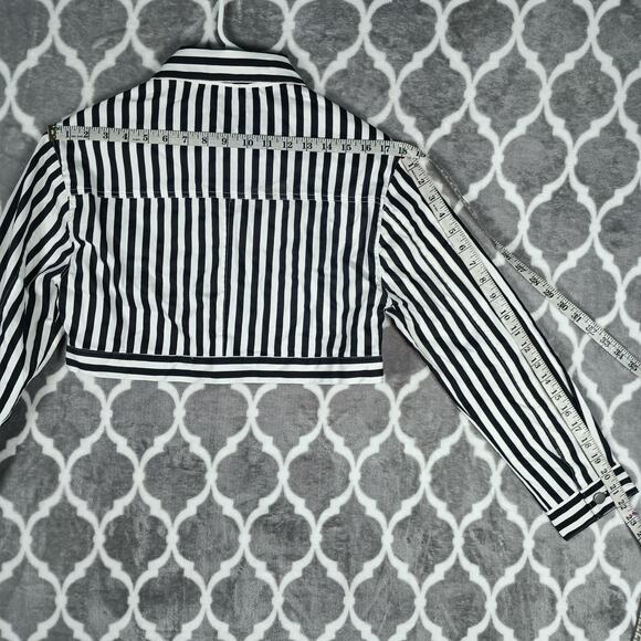 Jacket Womens Medium Black White Striped Cropped Button Stretch FAVLUX - Picture 8 of 12